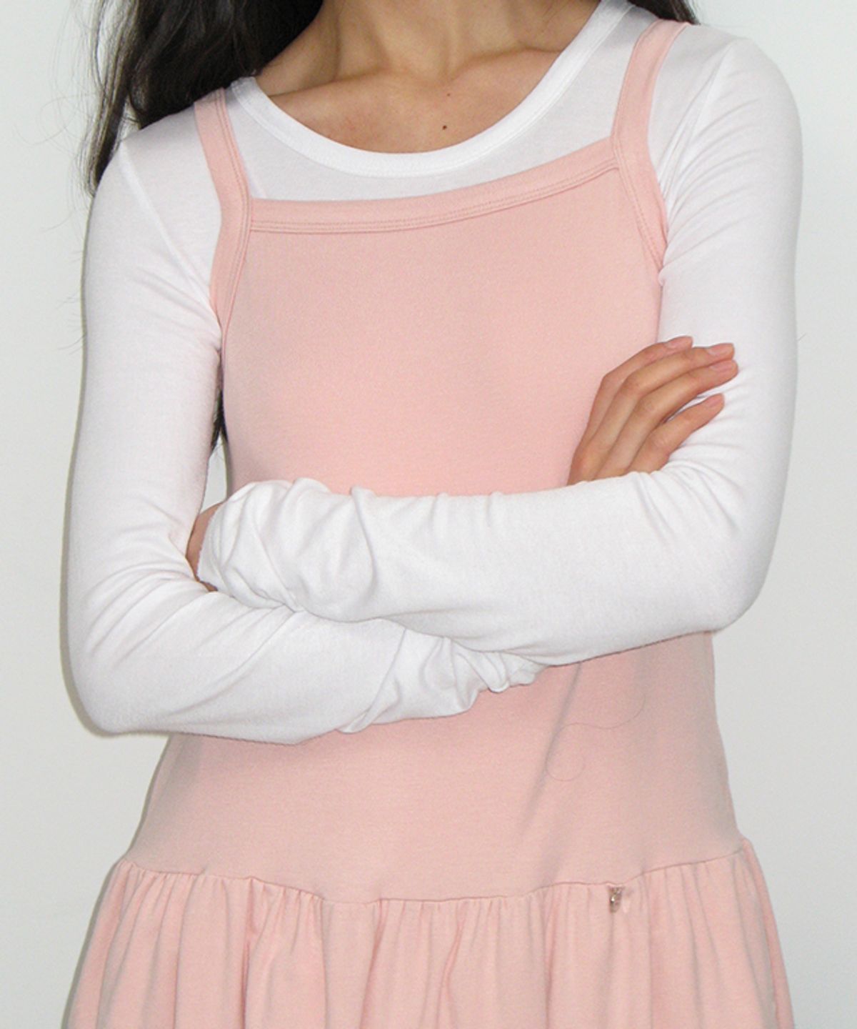 론론(RONRON) PENDANT RUFFLE LAYERED SLIM SLEEVELESS PINK