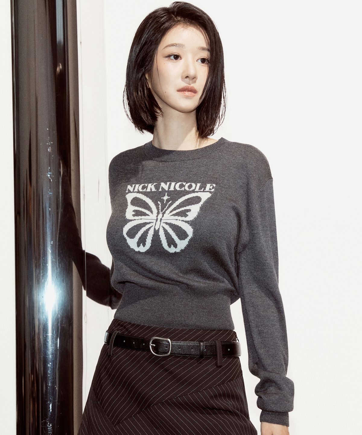 닉앤니콜(NICK&NICOLE) BOLD BUTTERFLY JAQUARD KNIT_CHARCOAL