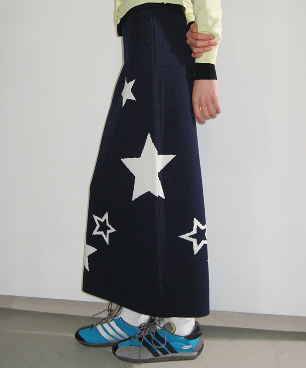 론론(RONRON) STAR PATTERN BANDING KNIT LONG SKIRT NAVY