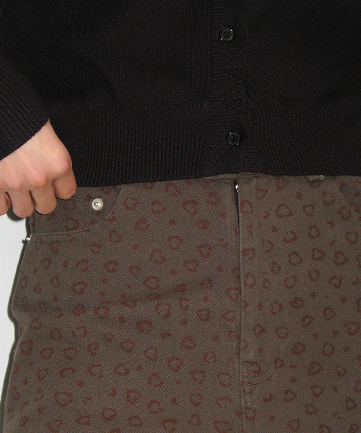 론론(RONRON) HEART LEOPARD STRAIGHT PANTS CHARCOAL BROWN