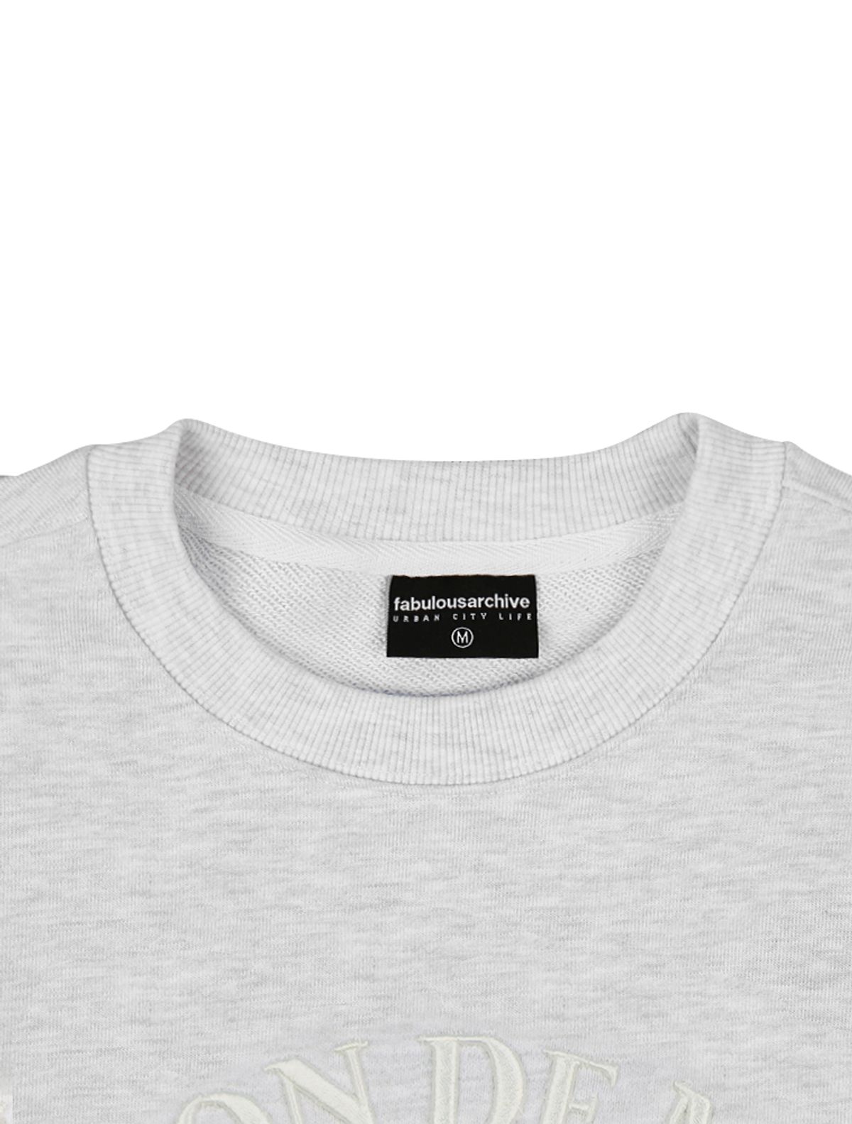 라 메종 스튜디오(LA MAISON STUDIO) UNISEX 쉴드 패턴 맨투맨 애쉬그레이(FCD1TS103M)