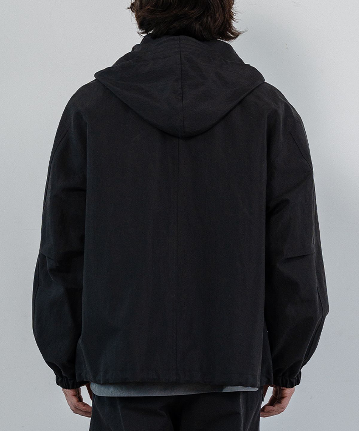 우석(WOOSUK) Round Pocket Storm Jacket
