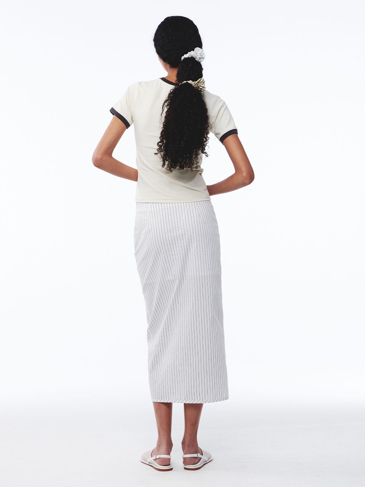 기준(KIJUN) Stripe Corsage Long Skirt Off-White Stripe