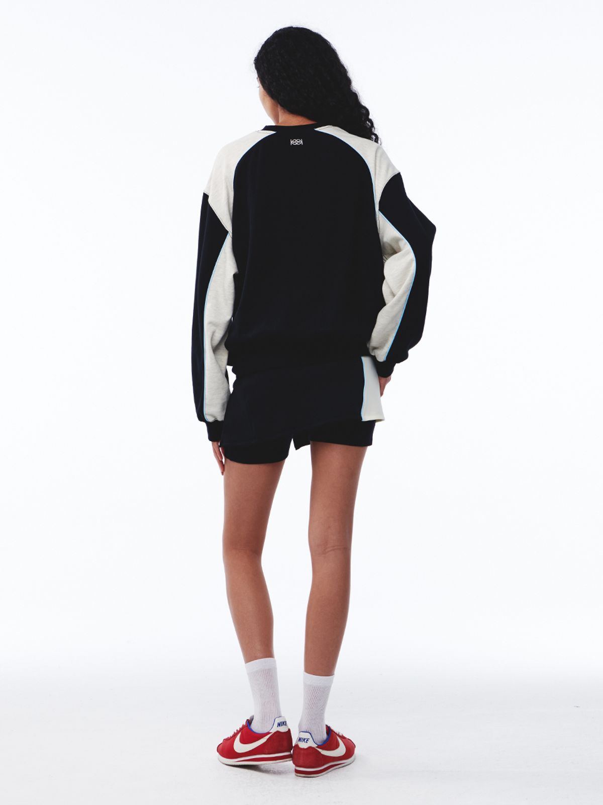 기준(KIJUN) Slit Cycle Shorts Black Ivory