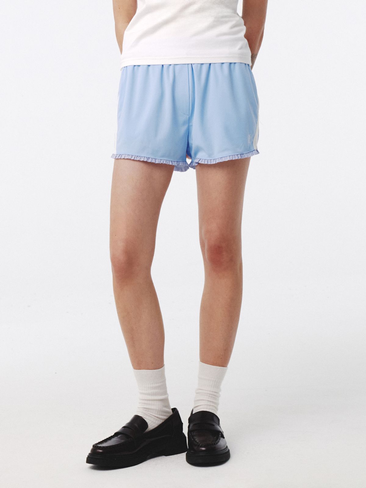 기준(KIJUN) Frill Jersey Shorts Sky Blue Off-White