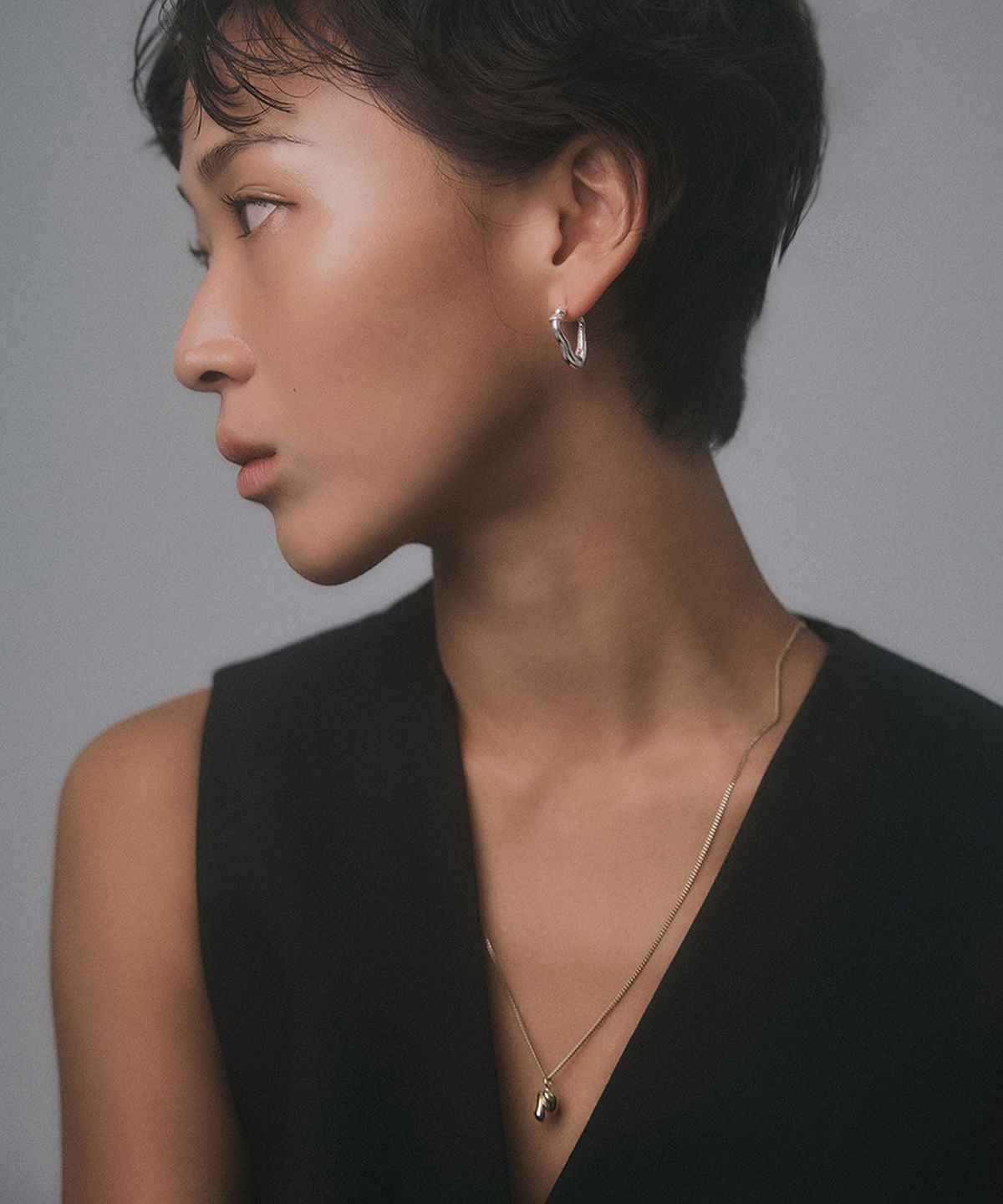 휴스타드(HUSTAD) 241 Gold Twist Flower Necklace_925 실버 / 14k 골드 네크리스