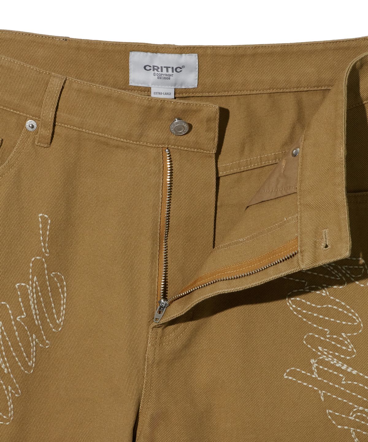 크리틱(CRITIC) LETTERING BERMUDA PANTS BEIGE