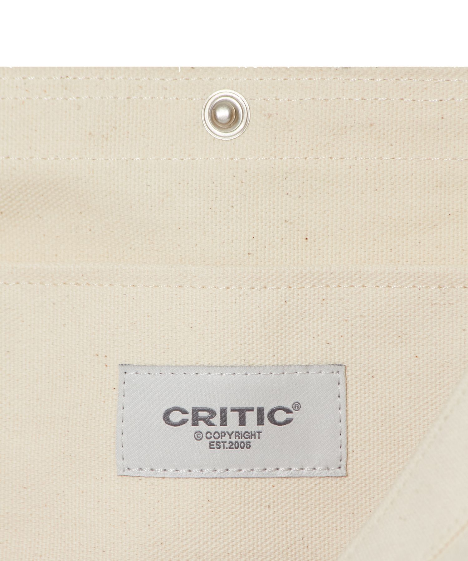 MUSINSA公式 | CRITIC YOU NEED SOME PEACE MAIL BAG IVORY
