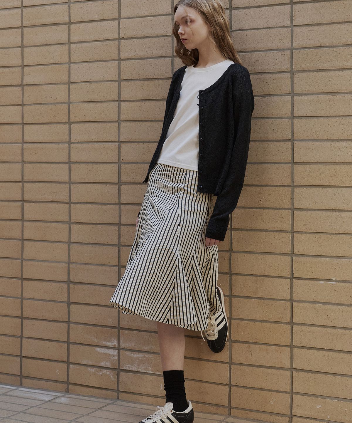 그린버터(GREENBUTTER) Summer Boucle Cardigan (Black)
