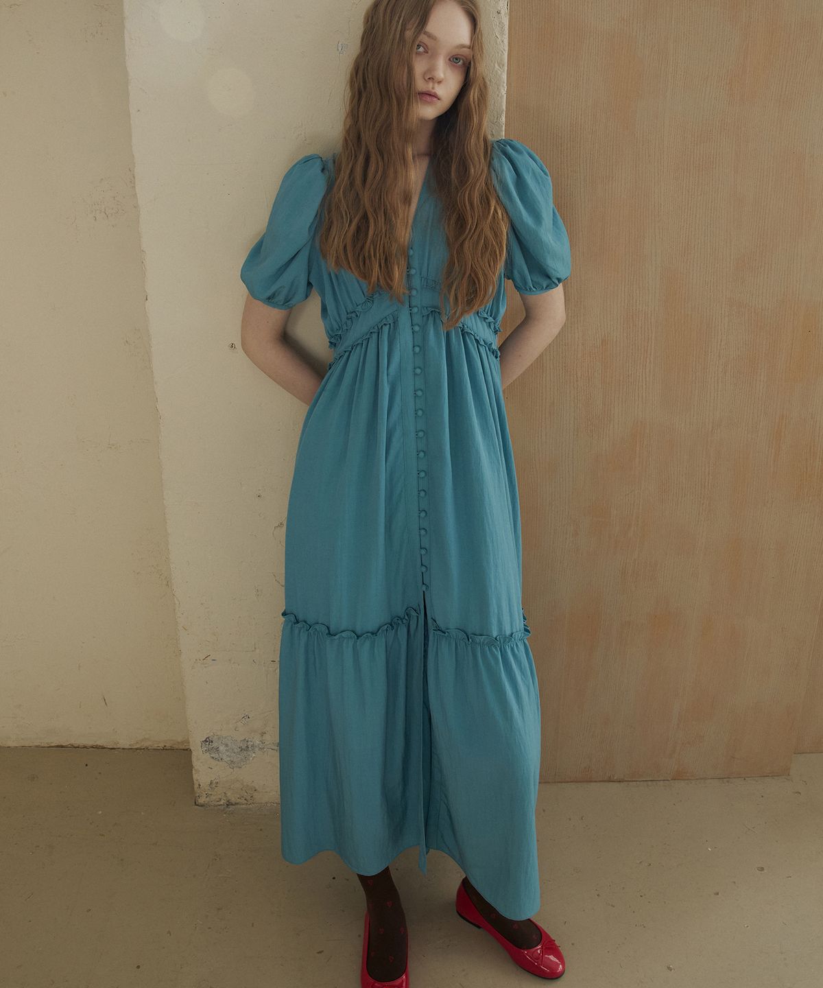 그린버터(GREENBUTTER) Viscos Frill Dress (Indi Blue)