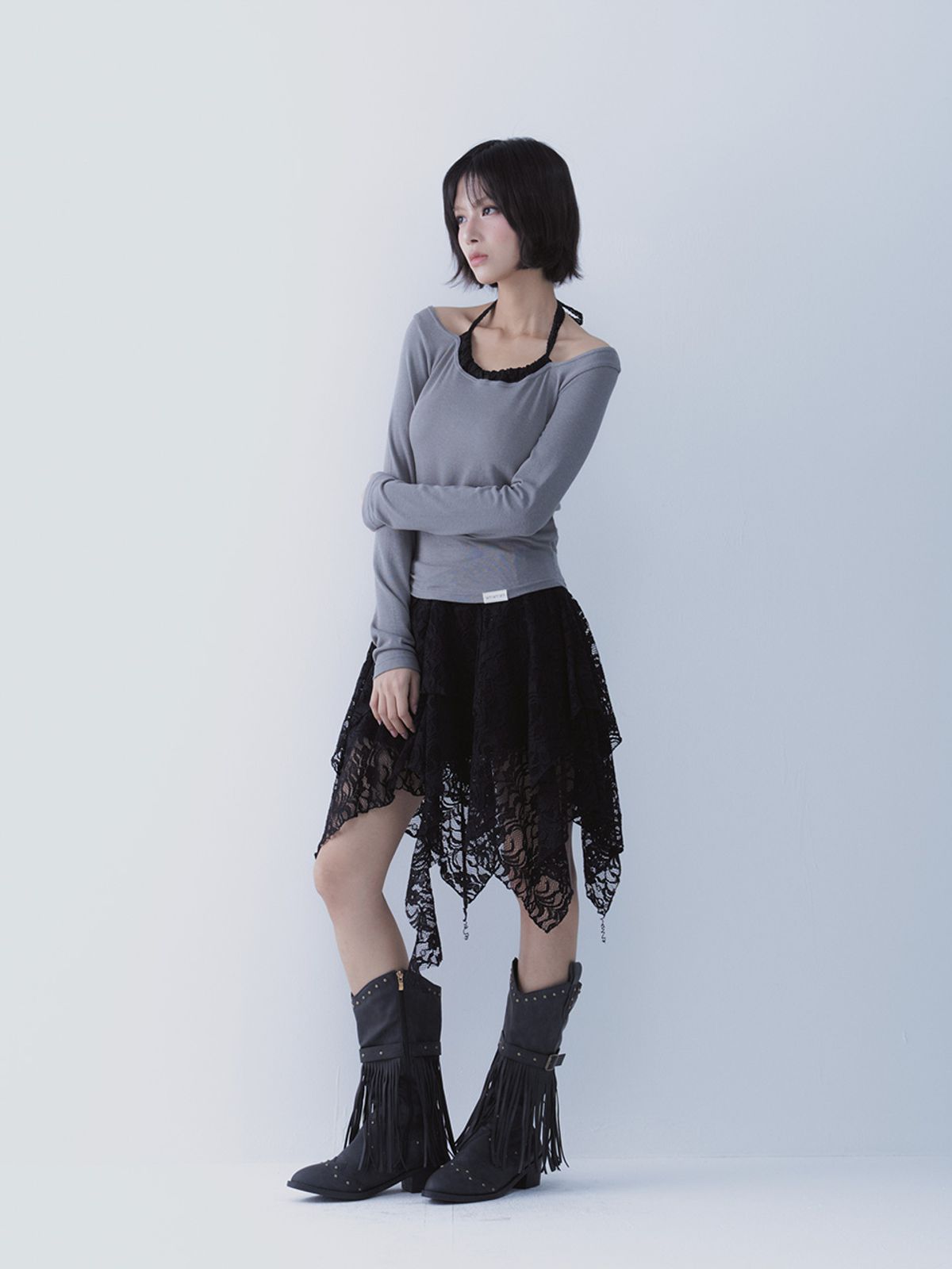 쎄쎄쎄(SETSETSET) LACE HALTERNECK TEE (GREY)