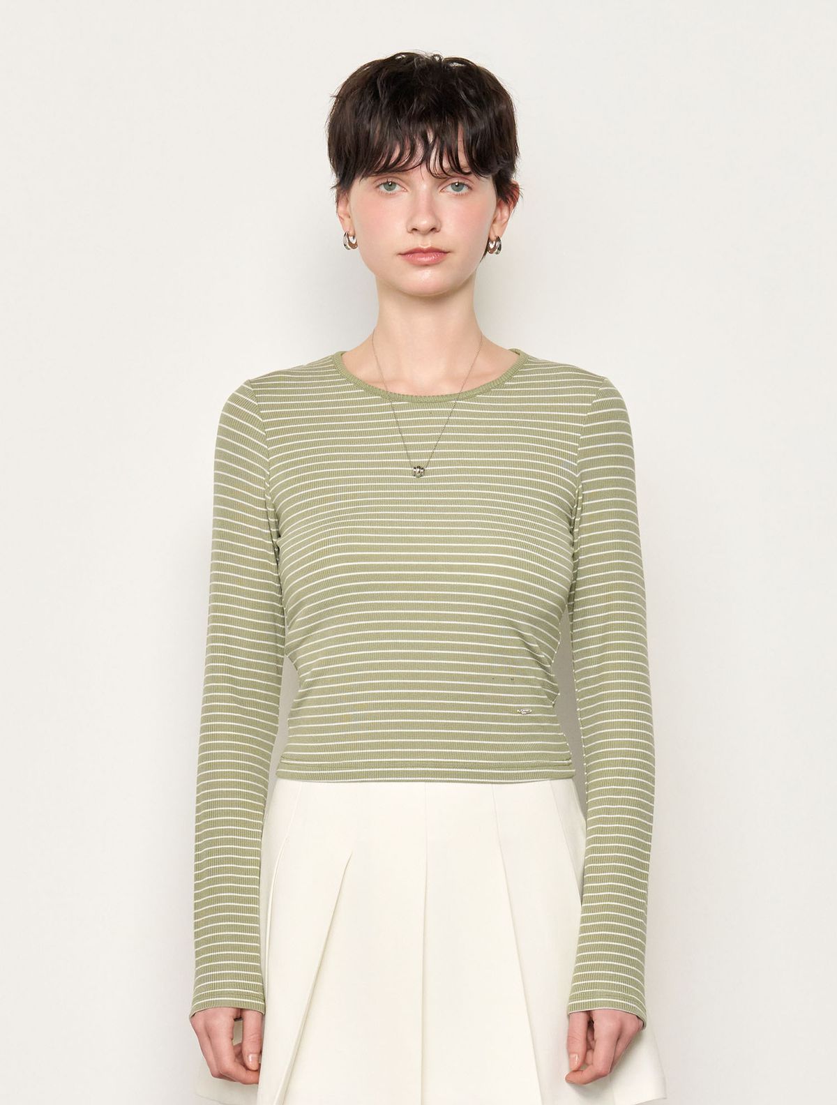 제너럴아이디어(GENERALIDEA) 스트라이프 리브드 롱 슬리브 티 [MATCHA GREEN] / WBE1L01519
