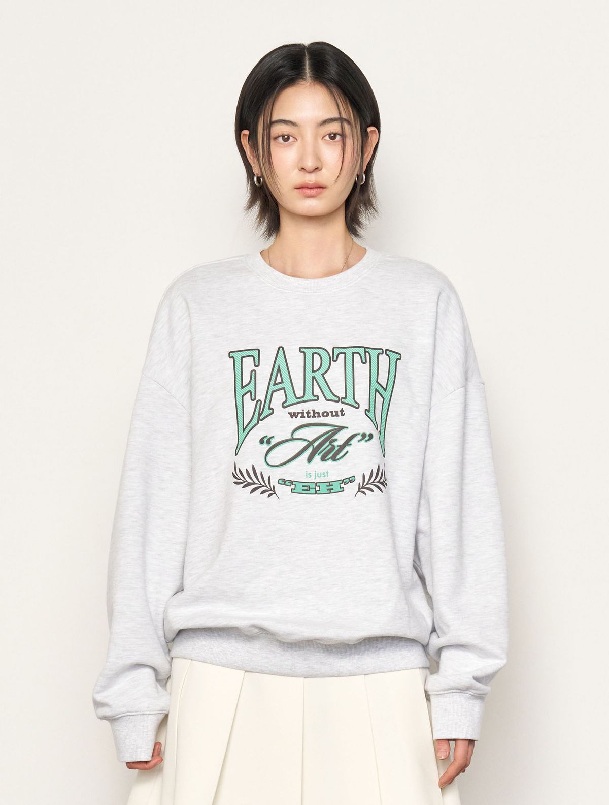 제너럴아이디어(GENERALIDEA) UNISEX 어스 루즈핏 맨투맨 [WHITE MELANGE GREY] / SBE1U02010