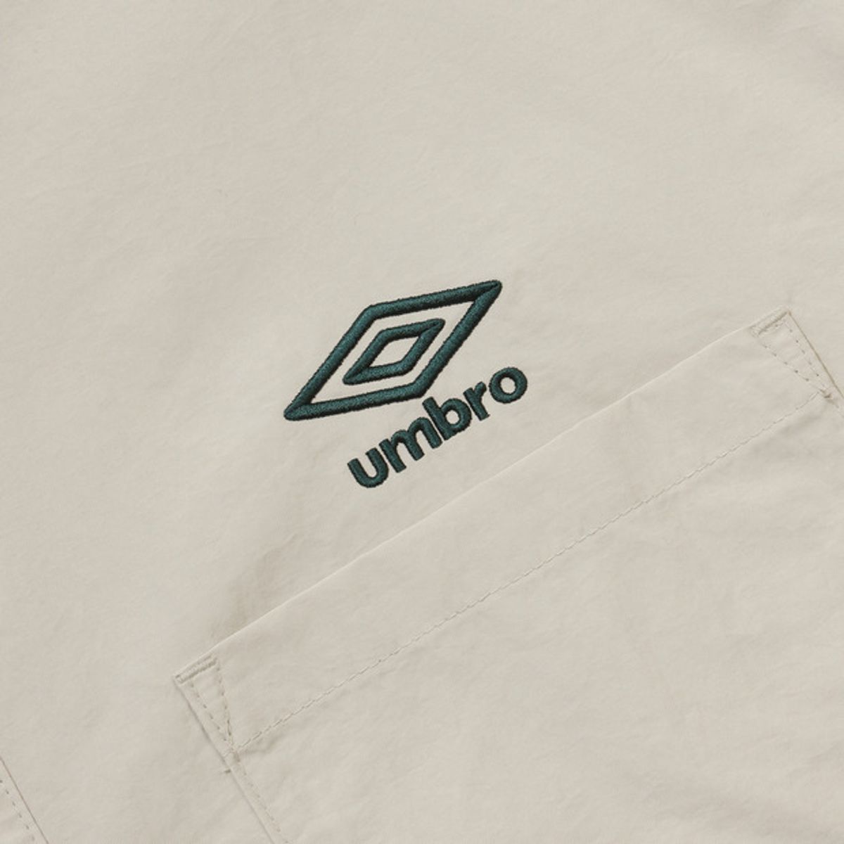 엄브로(UMBRO) 클래식 반팔 카라 셔츠 베이지(UQ221CJK44)