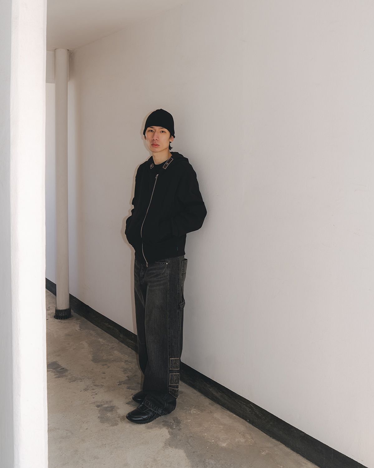 카락터(KARACTOR) Vintage emblem denim pants / Black