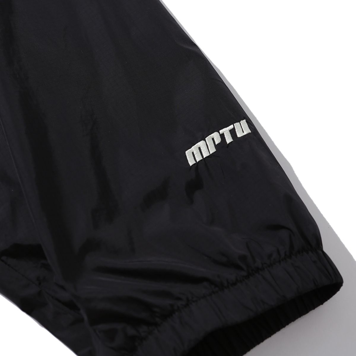 엠피티유(MPTU) [AW24] TRAINING JACKET / BLACK