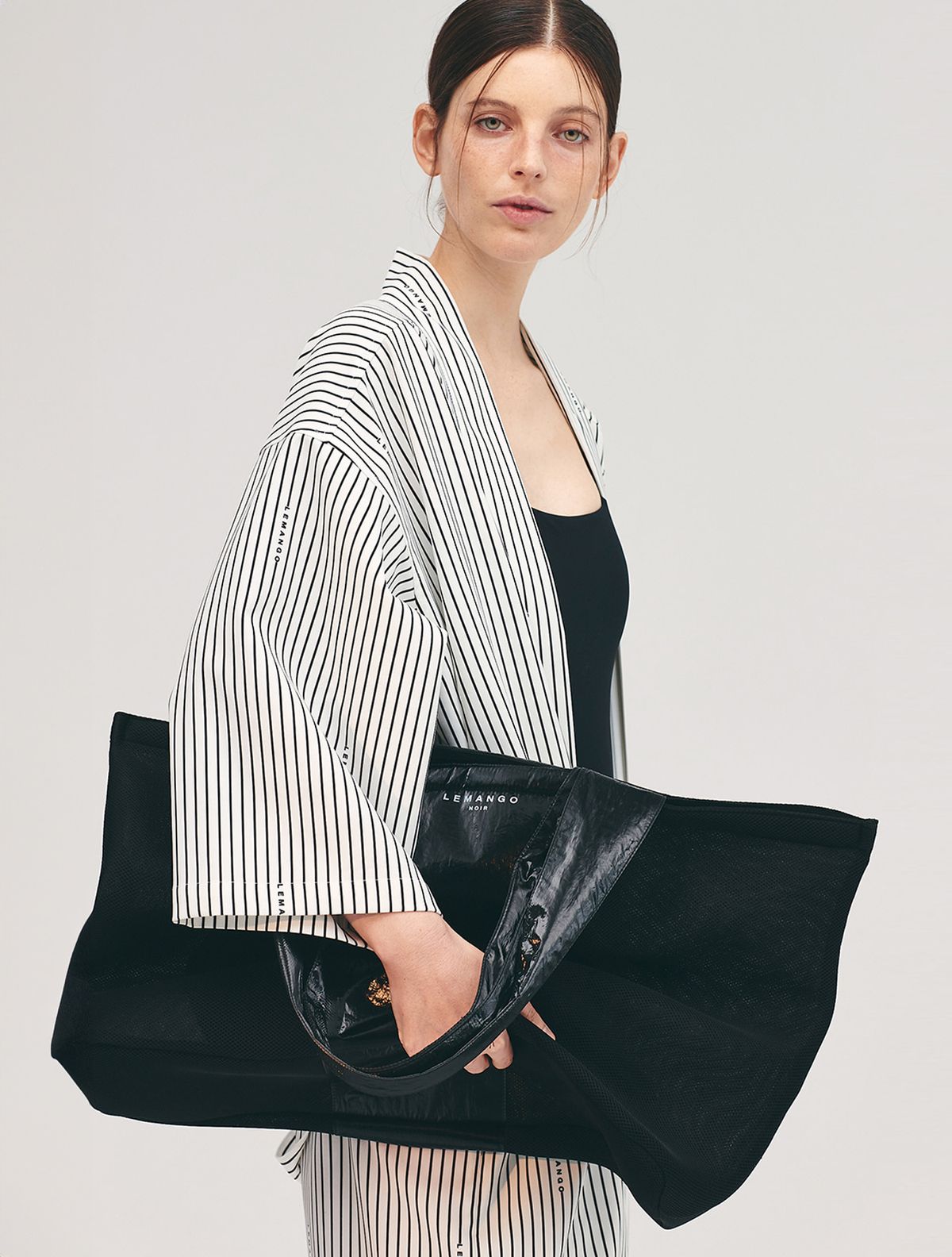 르망고 느와(LEMANGO NOIR) Mesh Big Bag BK