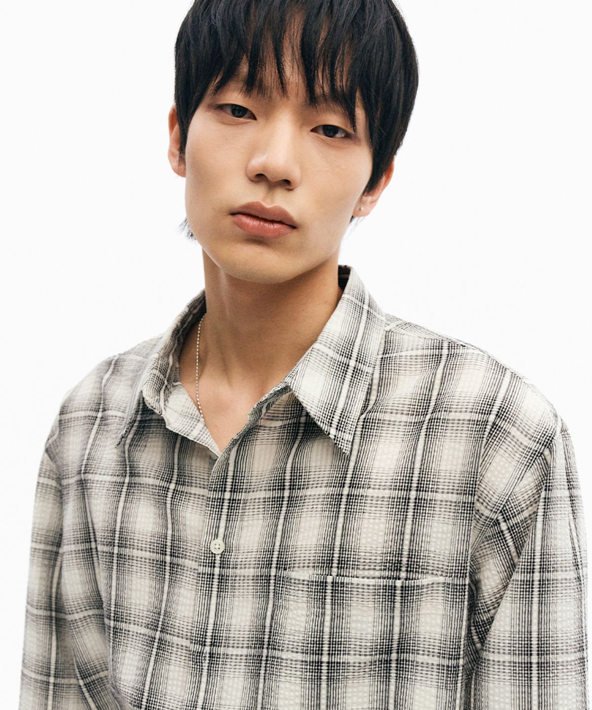 인템포무드(INTEMPOMOOD) 브리즈 시어서커 체크 셔츠_화이트