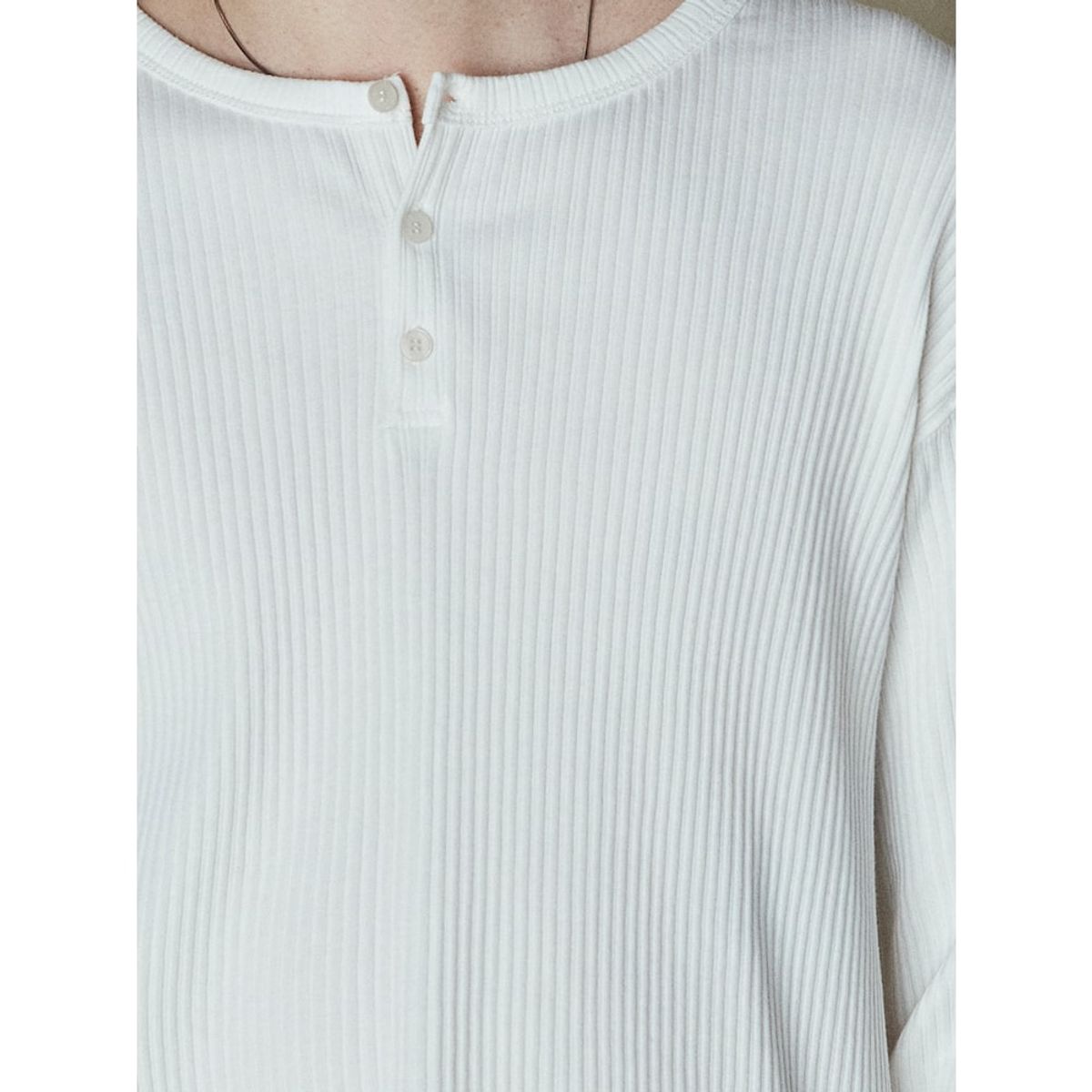샌드 사운드(SAND SOUND) Henly Neck LongSleeved TShirt  White