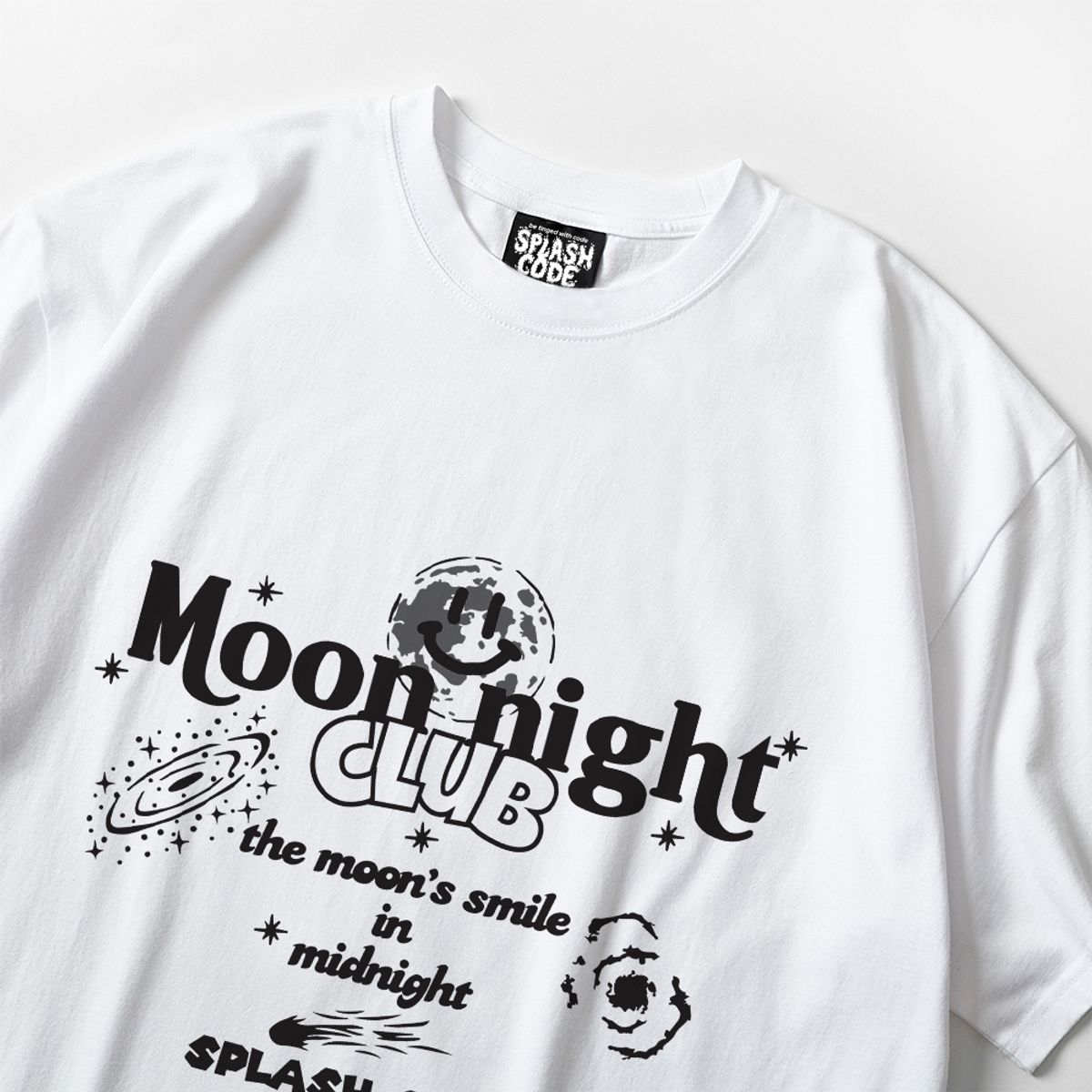 스플래시코드(SPLASHCODE) 반팔 티셔츠 화이트 - 문 나이트(Moon Night)