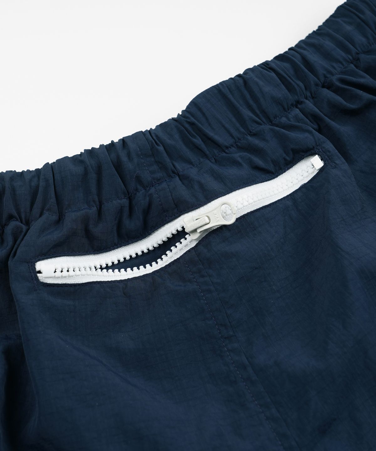 프리즘웍스(FRIZMWORKS) MONDRIAN LIGHT SHORTS _ NAVY