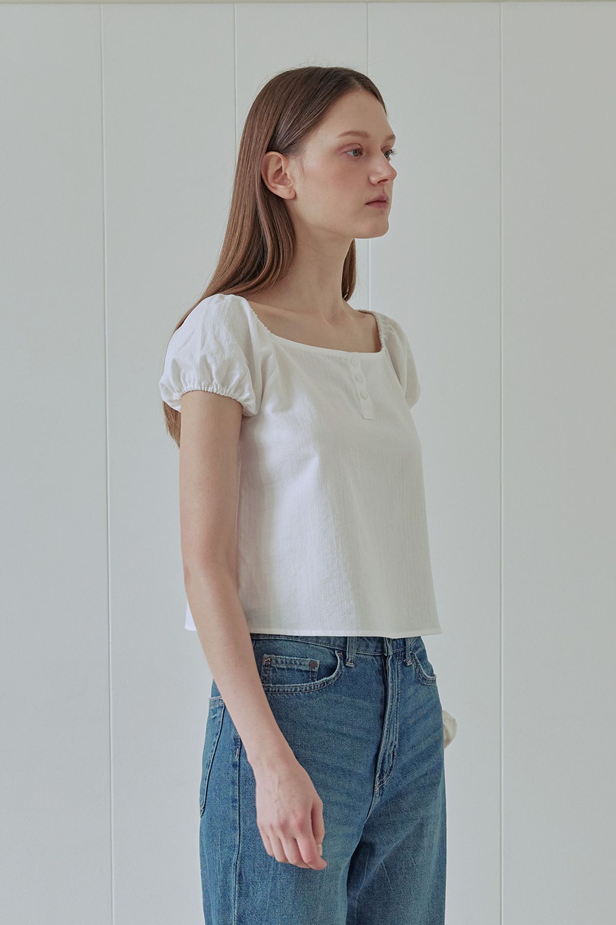 애프터아워즈(AFTERHOURS) BUTTON UP PUFF BLOUSE (WHITE)