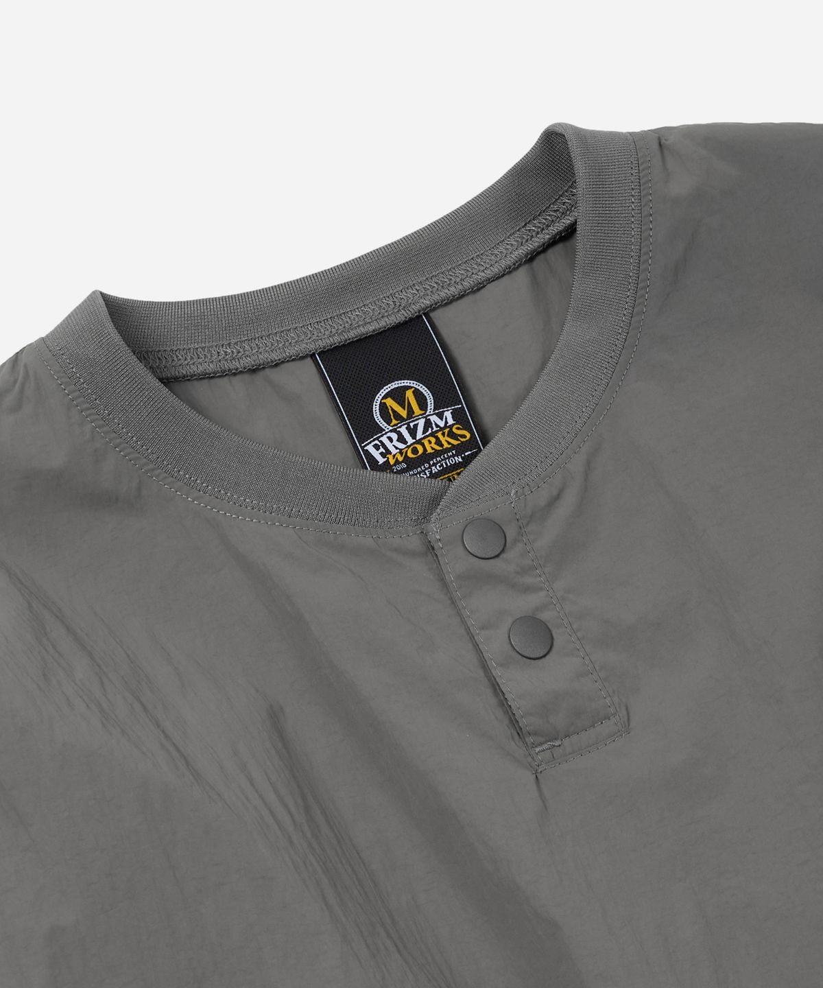 프리즘웍스(FRIZMWORKS) NYLON POCKET PULLOVER _ DEEP GRAY