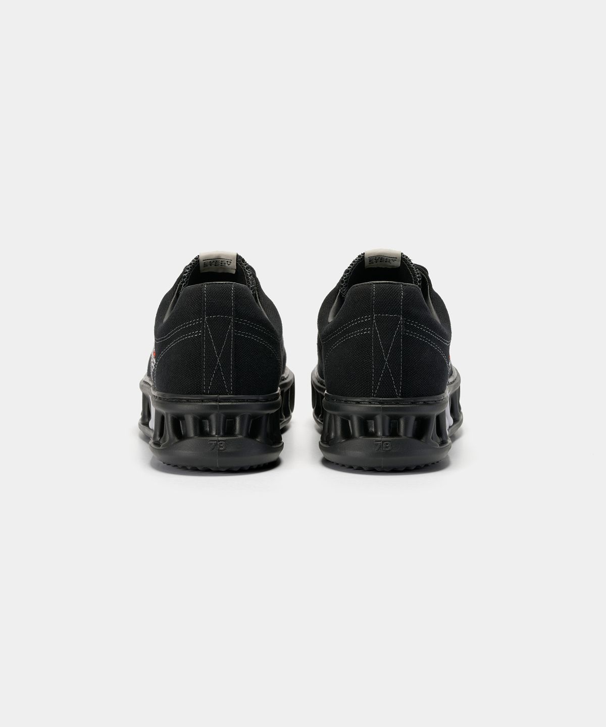 세븐에잇언더(78UNDER) M-3 GRAPHIC LOW TOP_ASH BLACK
