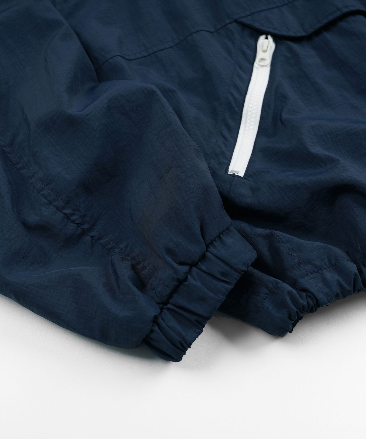 프리즘웍스(FRIZMWORKS) MONDRIAN LIGHT ANORAK PARKA _ NAVY