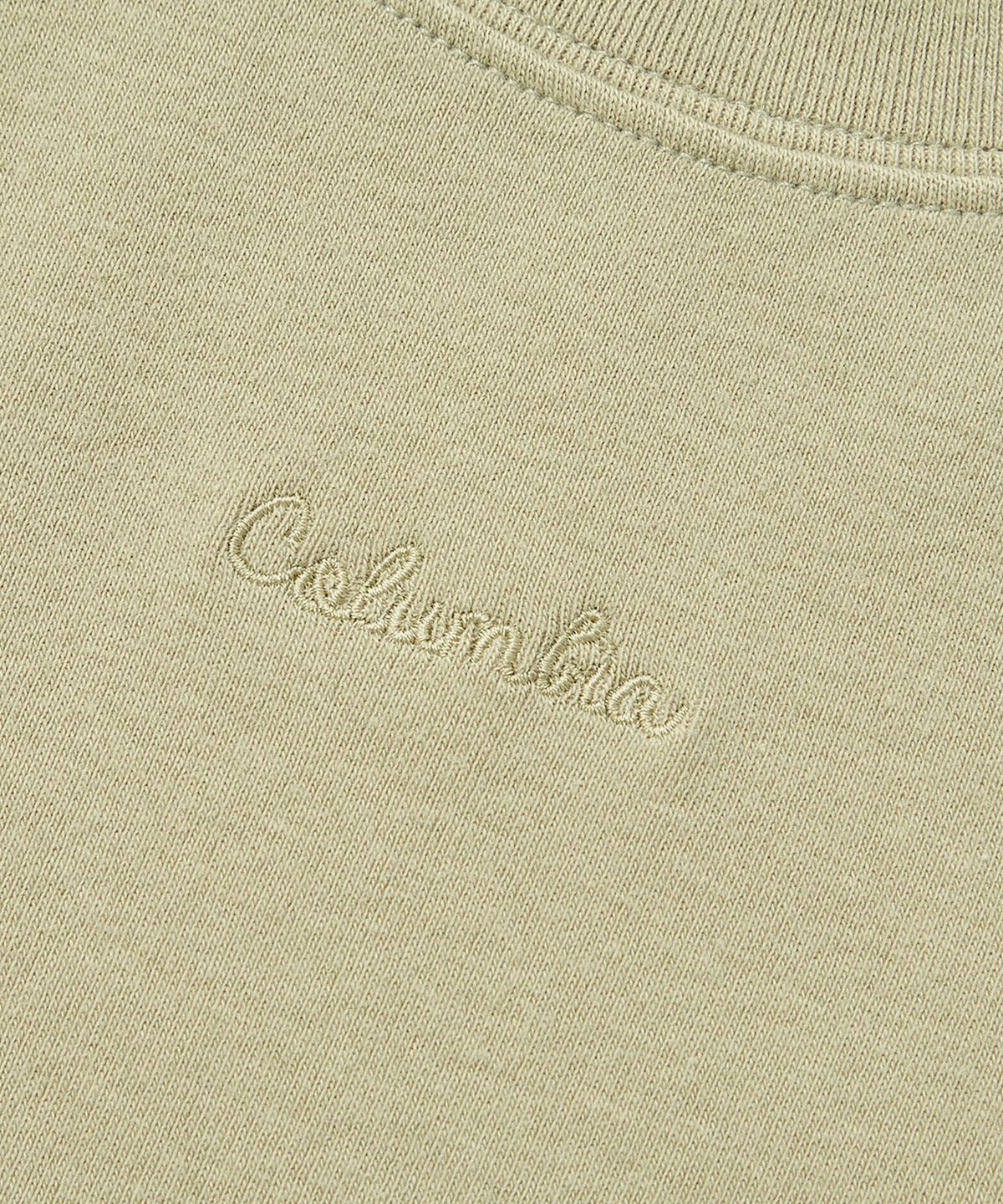 컬럼비아 유니버시티(COLUMBIA UNIVERSITY) TINY SCRIPT LOGO WOMEN SLIM-FIT S/S T-SHIRTS 라이트카키