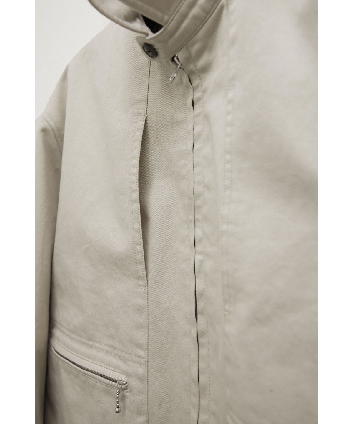 유스(YOUTH) Cropped Zip Blouson - Light Beige