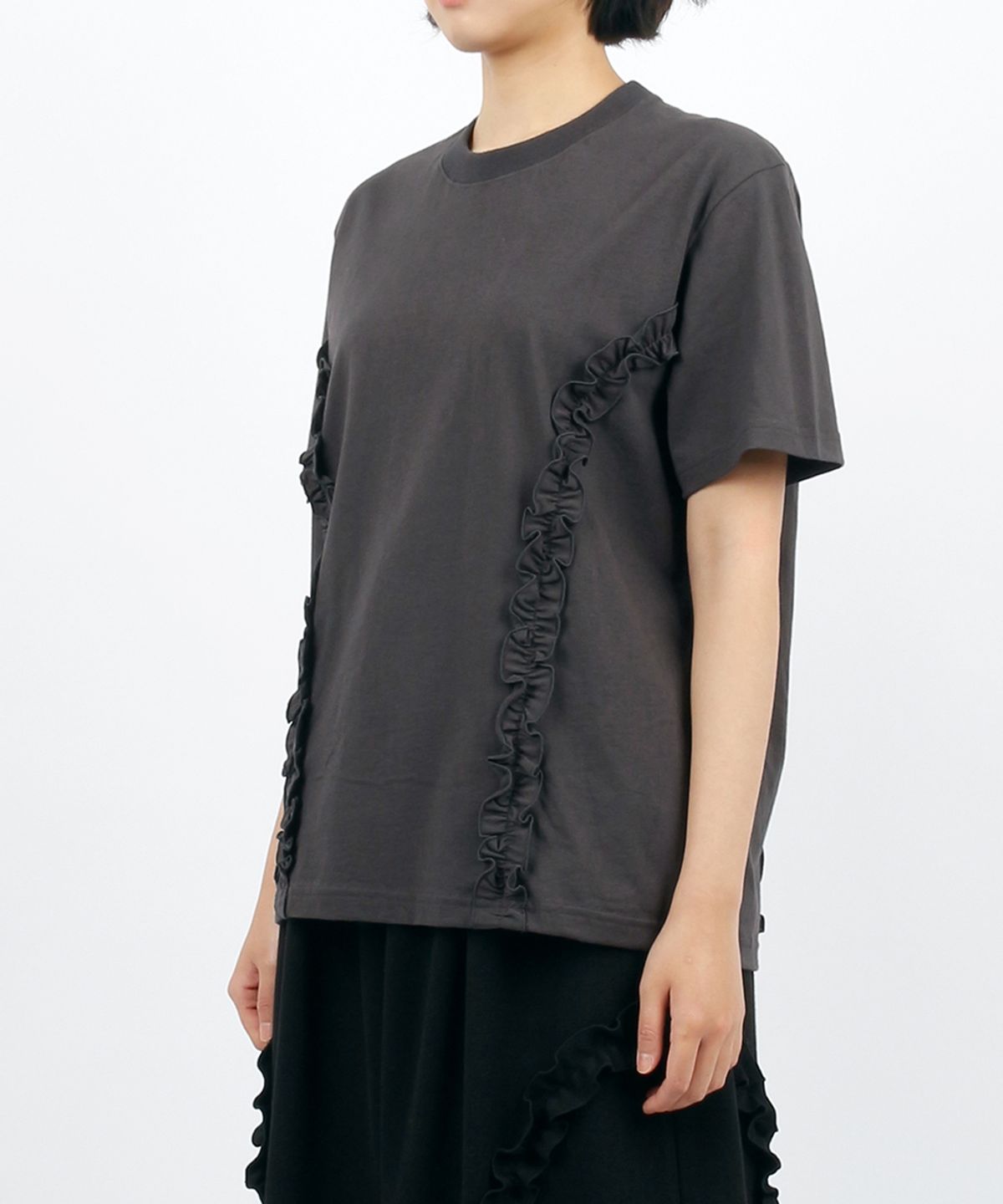 써넥트(SUNNECT) Moses Frill Tee - Charcoal