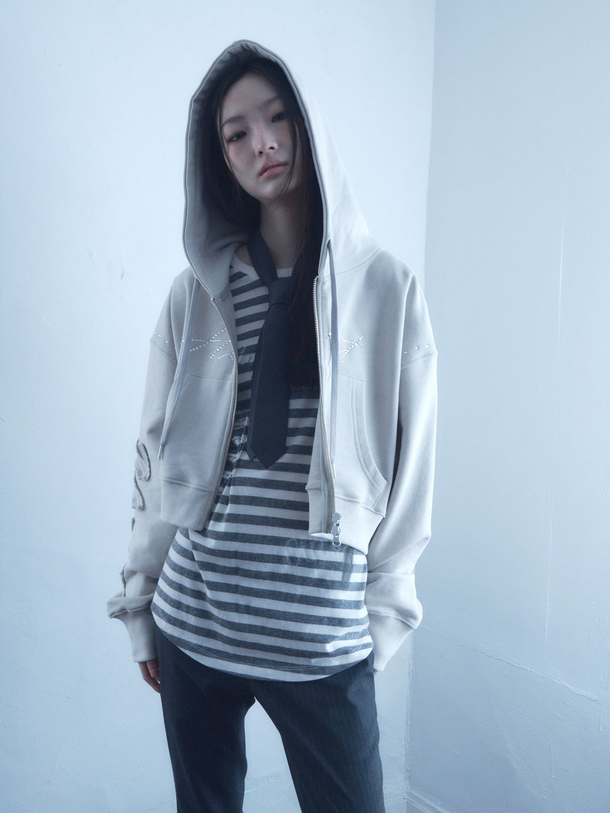 헤티(HETIT) 내추럴 샤인 크롭 후디 (오이스터)