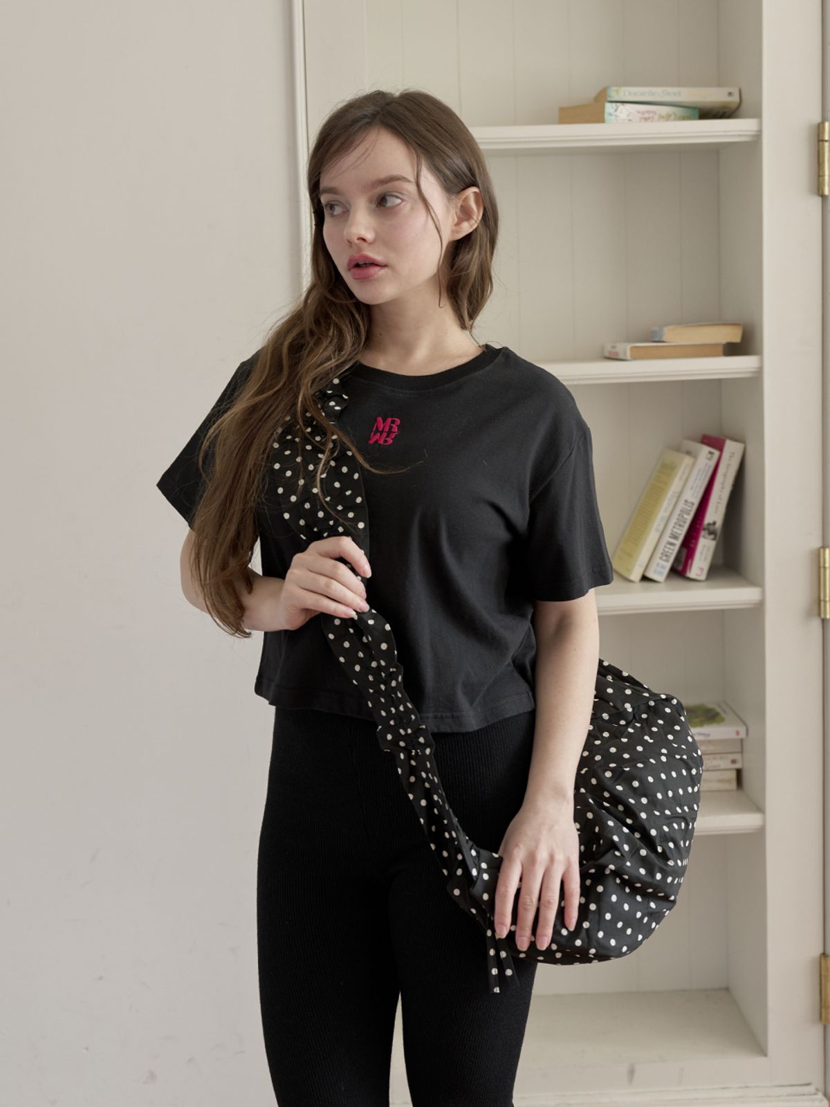 미에르꼴레스(MIERCOLES) MR CROP T-SHIRT [black/pink]