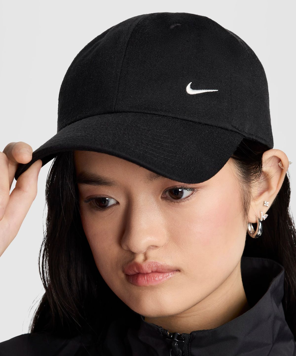 나이키(NIKE) 클럽 언스트럭처 캡 - 블랙:세일 / FZ5698-010