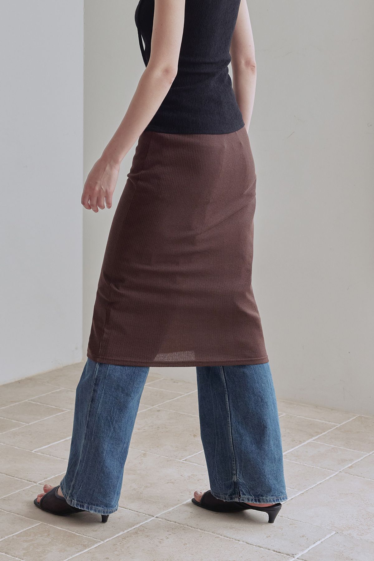애프터아워즈(AFTERHOURS) BUTTON UP LAYERED MIDI SKIRT (BROWN)
