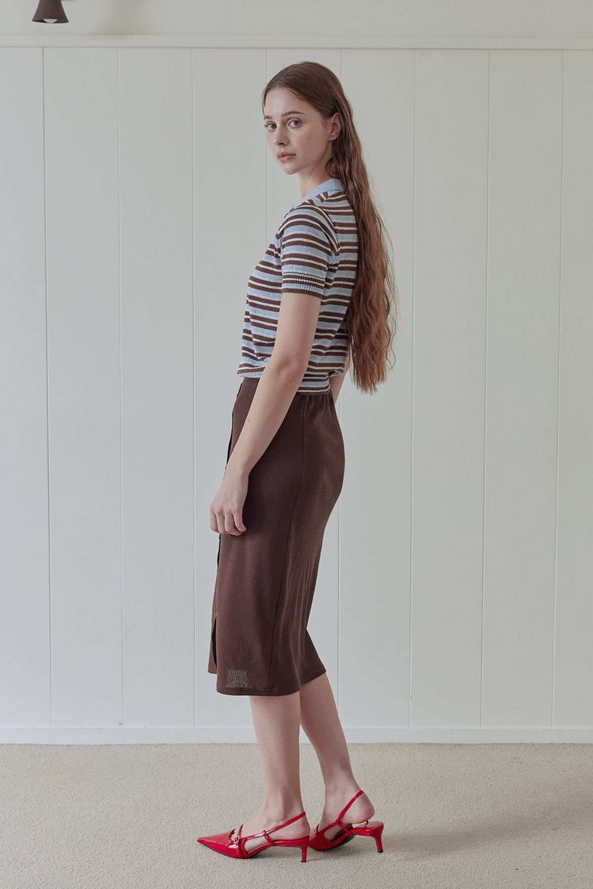 애프터아워즈(AFTERHOURS) BUTTON UP LAYERED MIDI SKIRT (BROWN)
