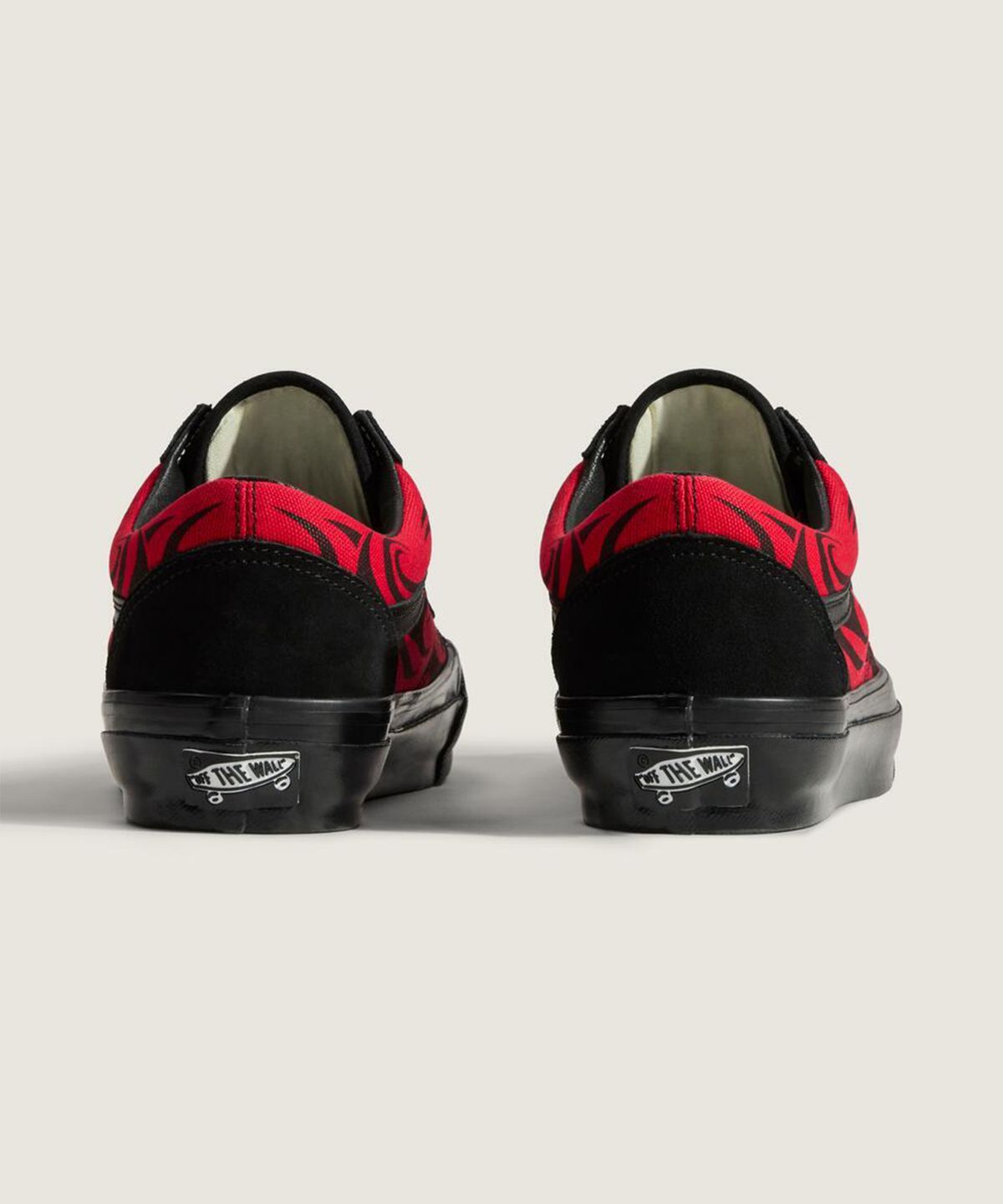 반스(VANS) 프리미엄 올드스쿨 LX - 플레임 블랙/레드 / VN000D564581