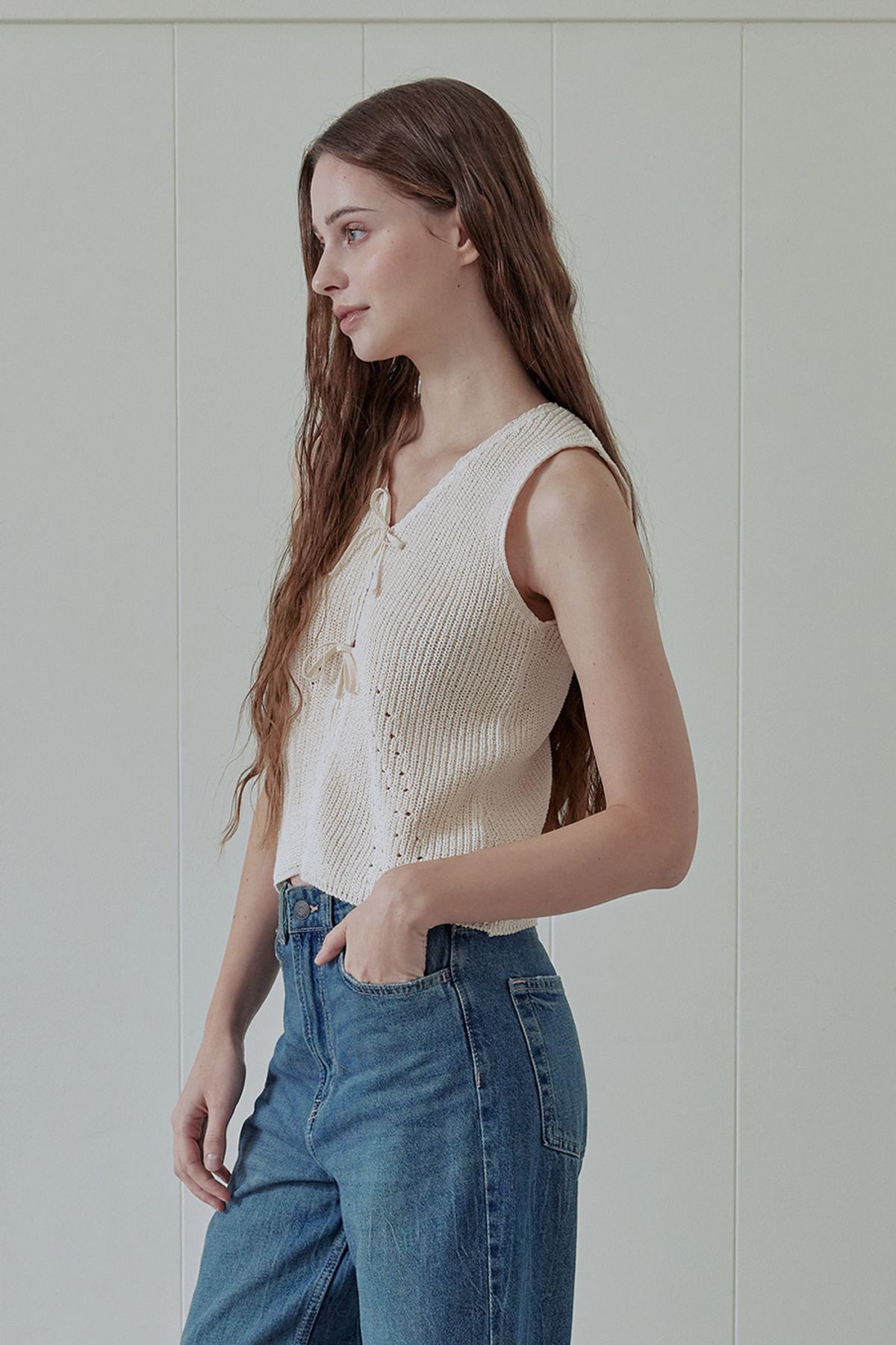 애프터아워즈(AFTERHOURS) PUNCHED KNIT VEST (ECRU)