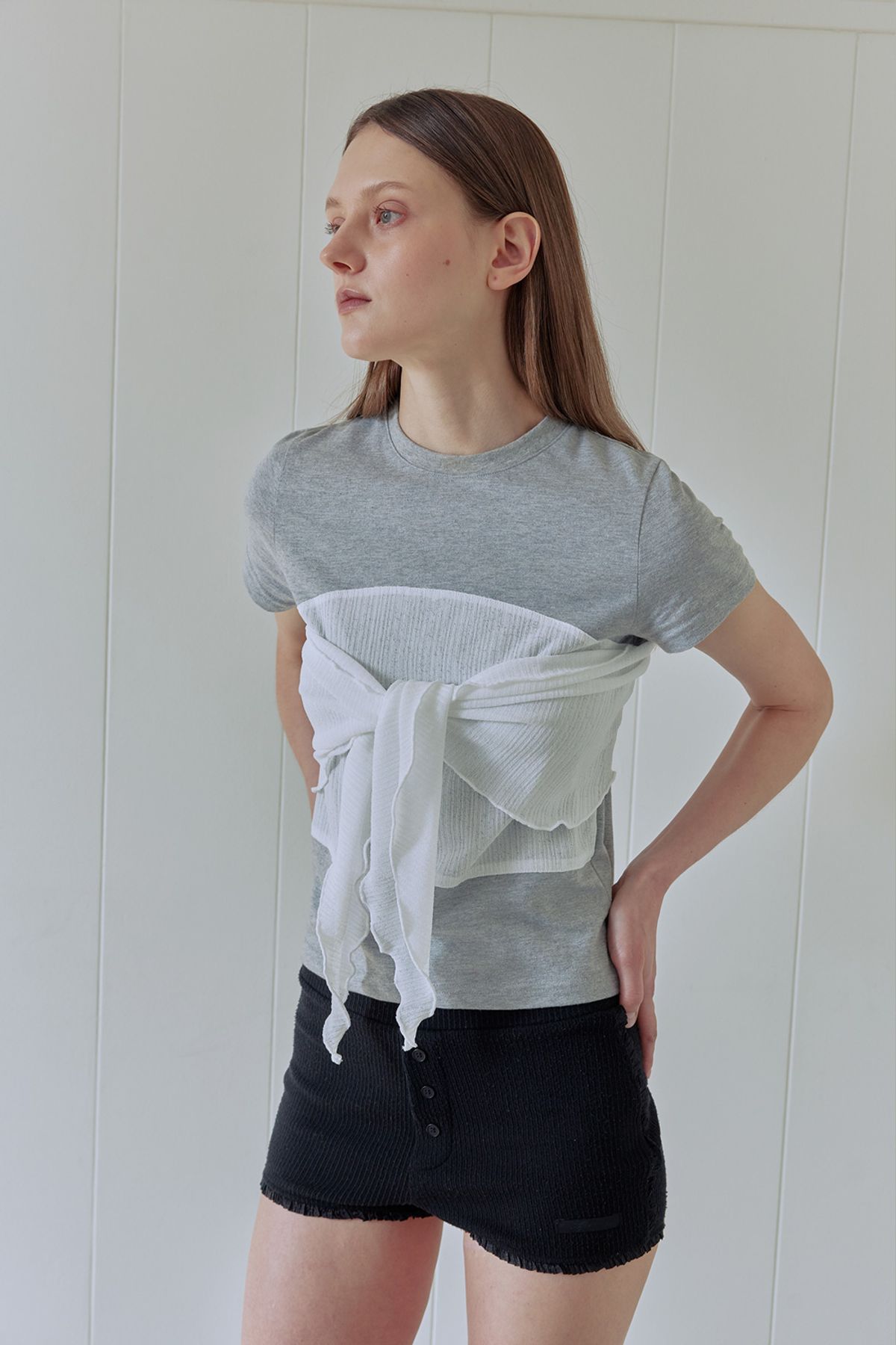 애프터아워즈(AFTERHOURS) BUTTERFLY KNOTTED HALF-TOP (MELANGE GREY)
