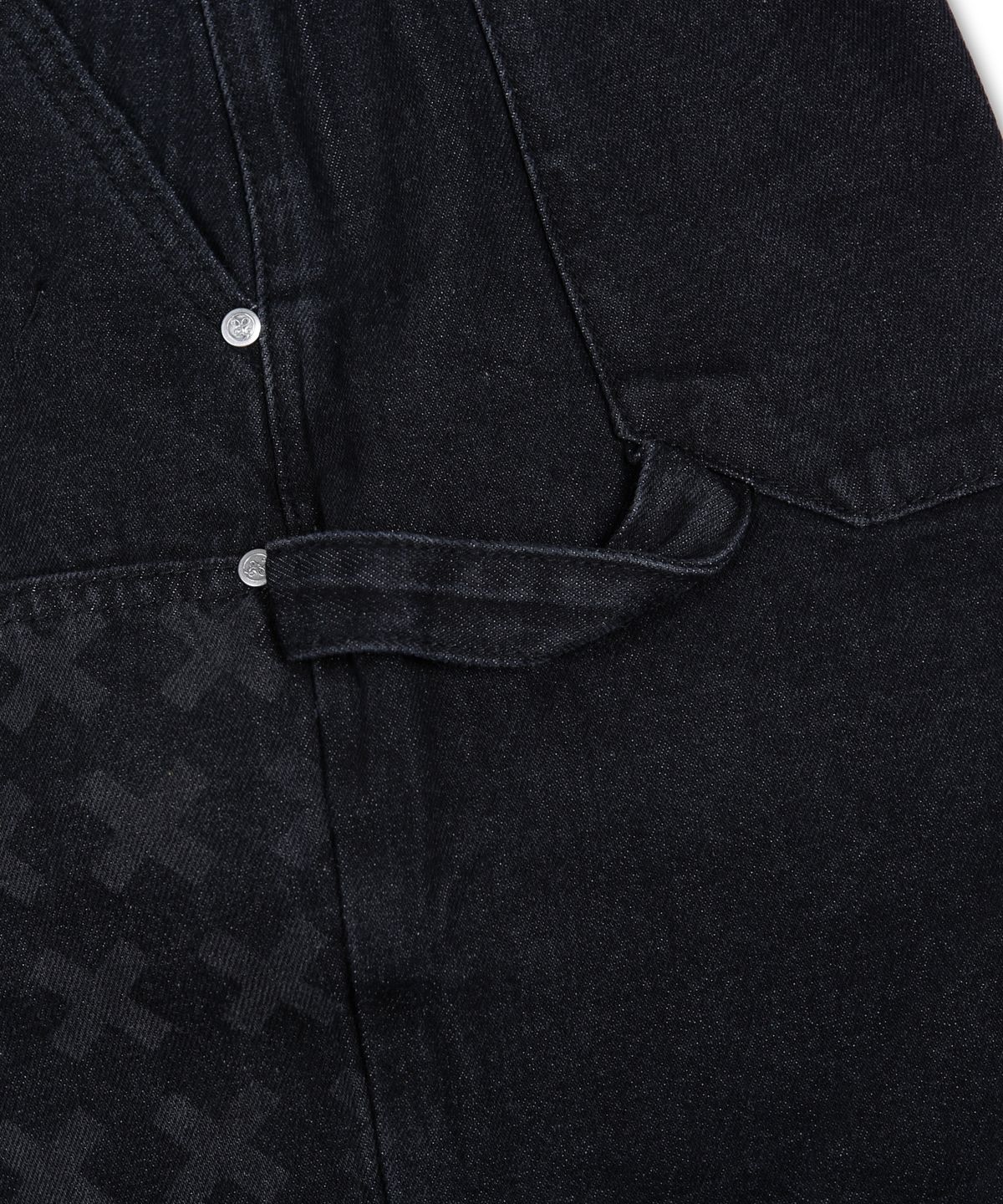 엑스톤즈(XTONZ) XP275 크로스 카펜더 버뮤다 데님 팬츠 (BLACK)