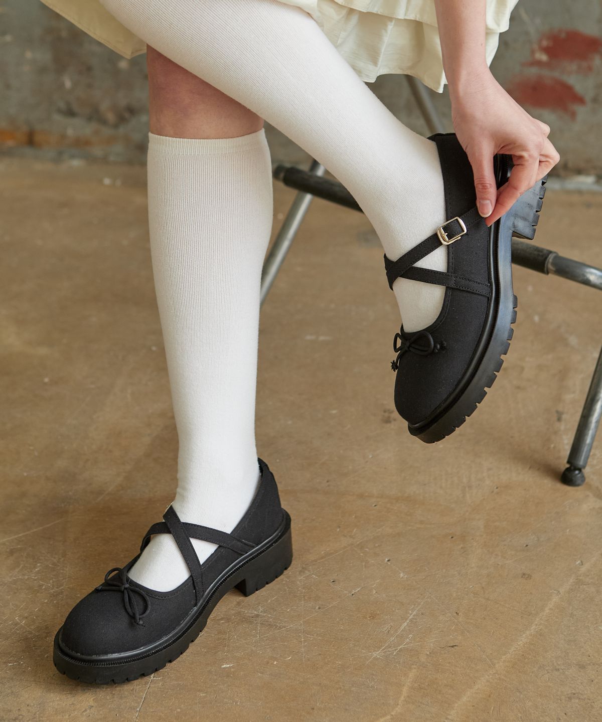 커스텀에이드 우먼(CUSTOMADE WOMAN) 4.5cm 리본 x-스트랩 메리제인 아델라(CW0070FBK)