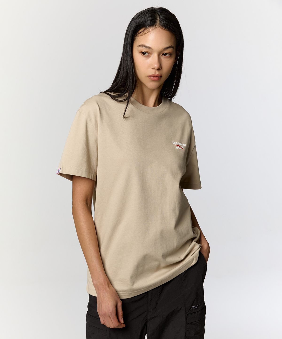 리복(REEBOK) 빅벡터 슬로건 티셔츠 - 베이지