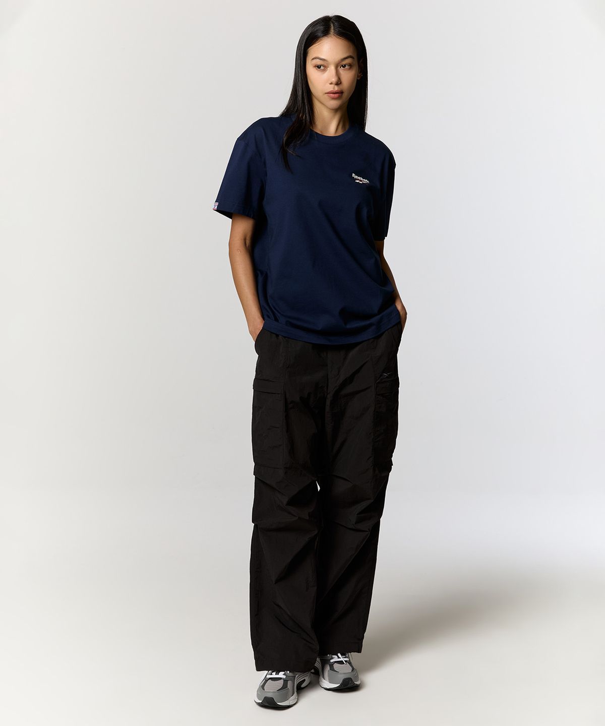리복(REEBOK) 빅벡터 슬로건 티셔츠 - 네이비