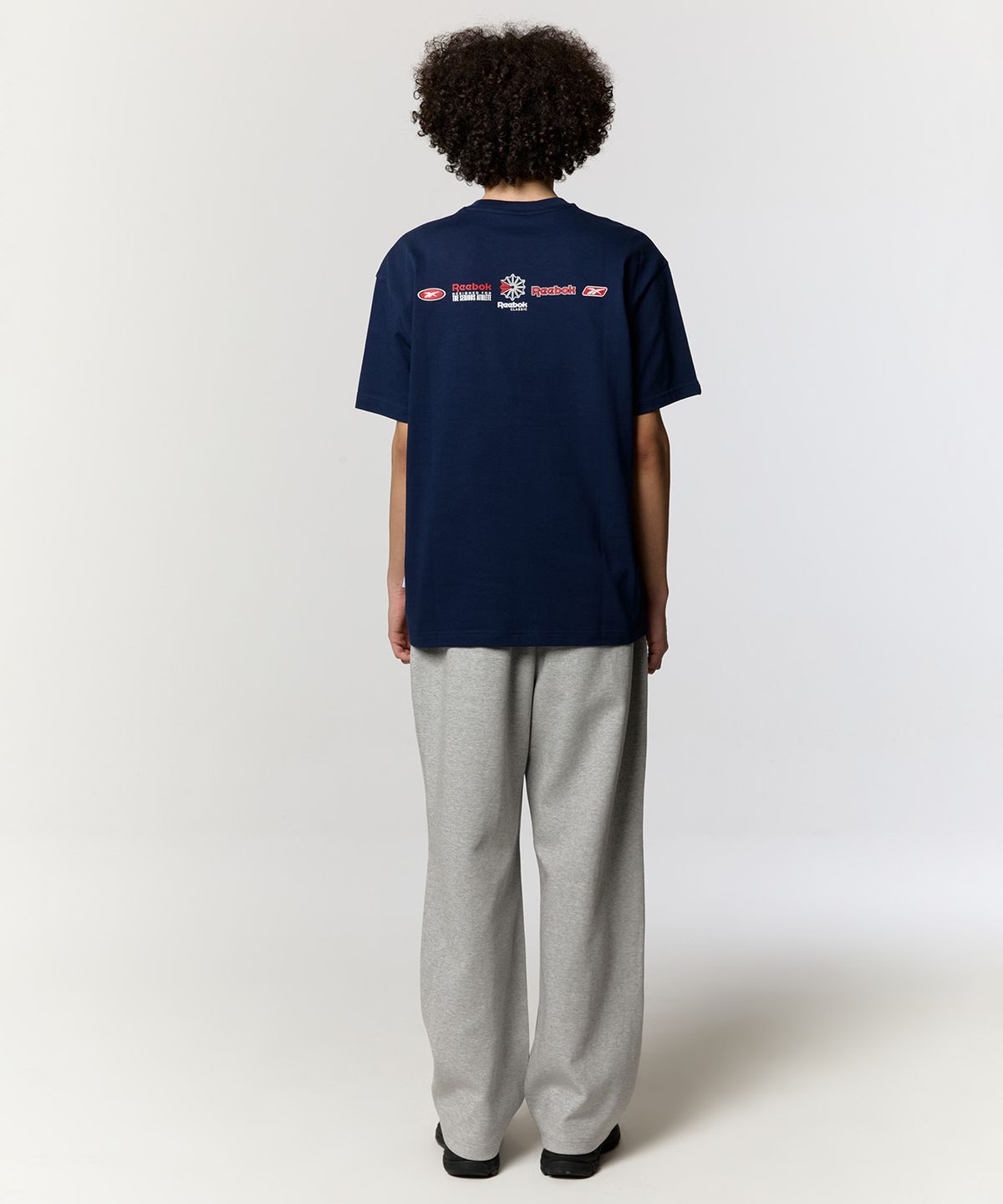 리복(REEBOK) 아카이브 티셔츠 - 네이비