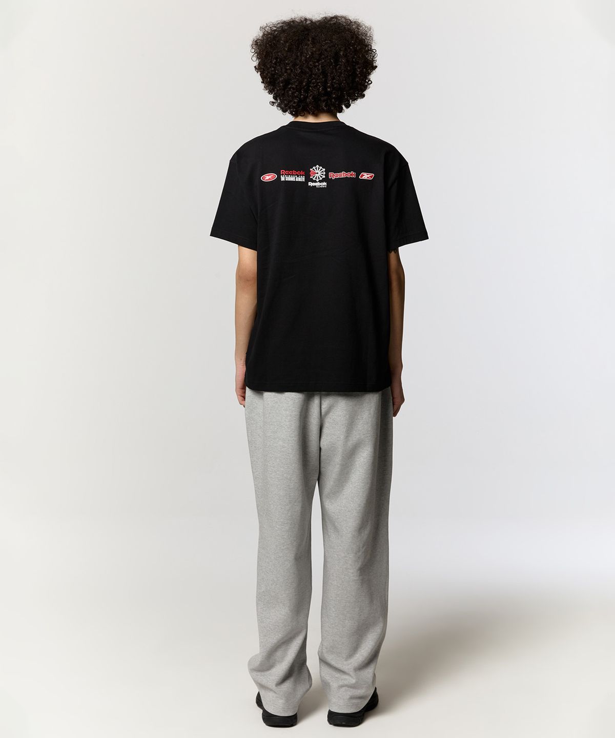 리복(REEBOK) 아카이브 티셔츠 - 블랙
