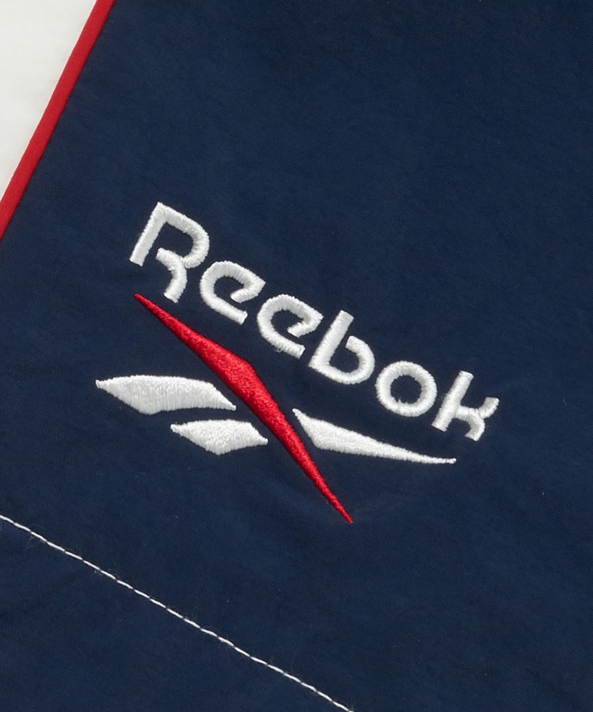 리복(REEBOK) 레전드 쇼츠 - 화이트