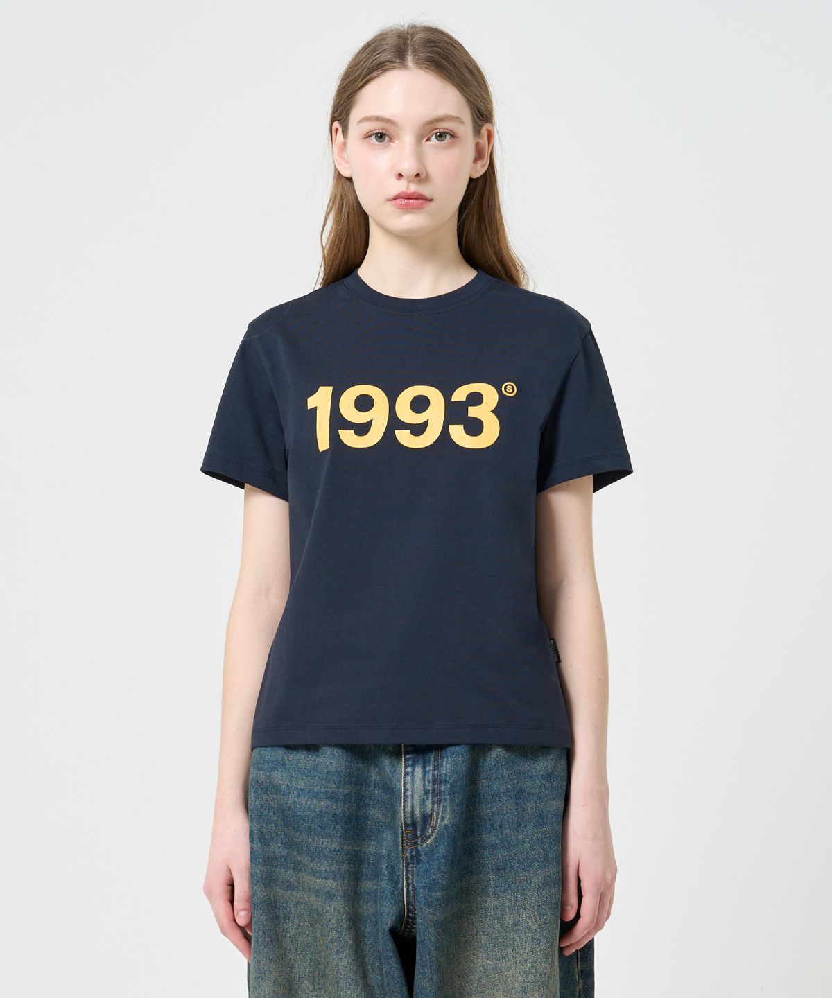 1993스튜디오(1993STUDIO) 1993 빅로고 우먼 레귤러핏 티셔츠_네이비