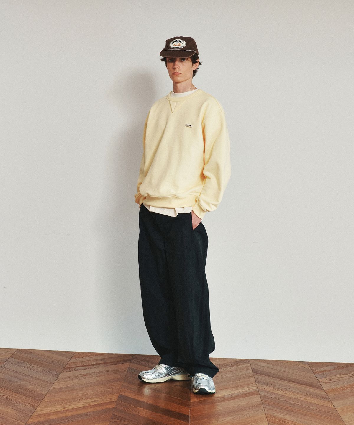 호이테(HEUTE) HEUTE SWEATSHIRT  (BUTTER YELLOW)