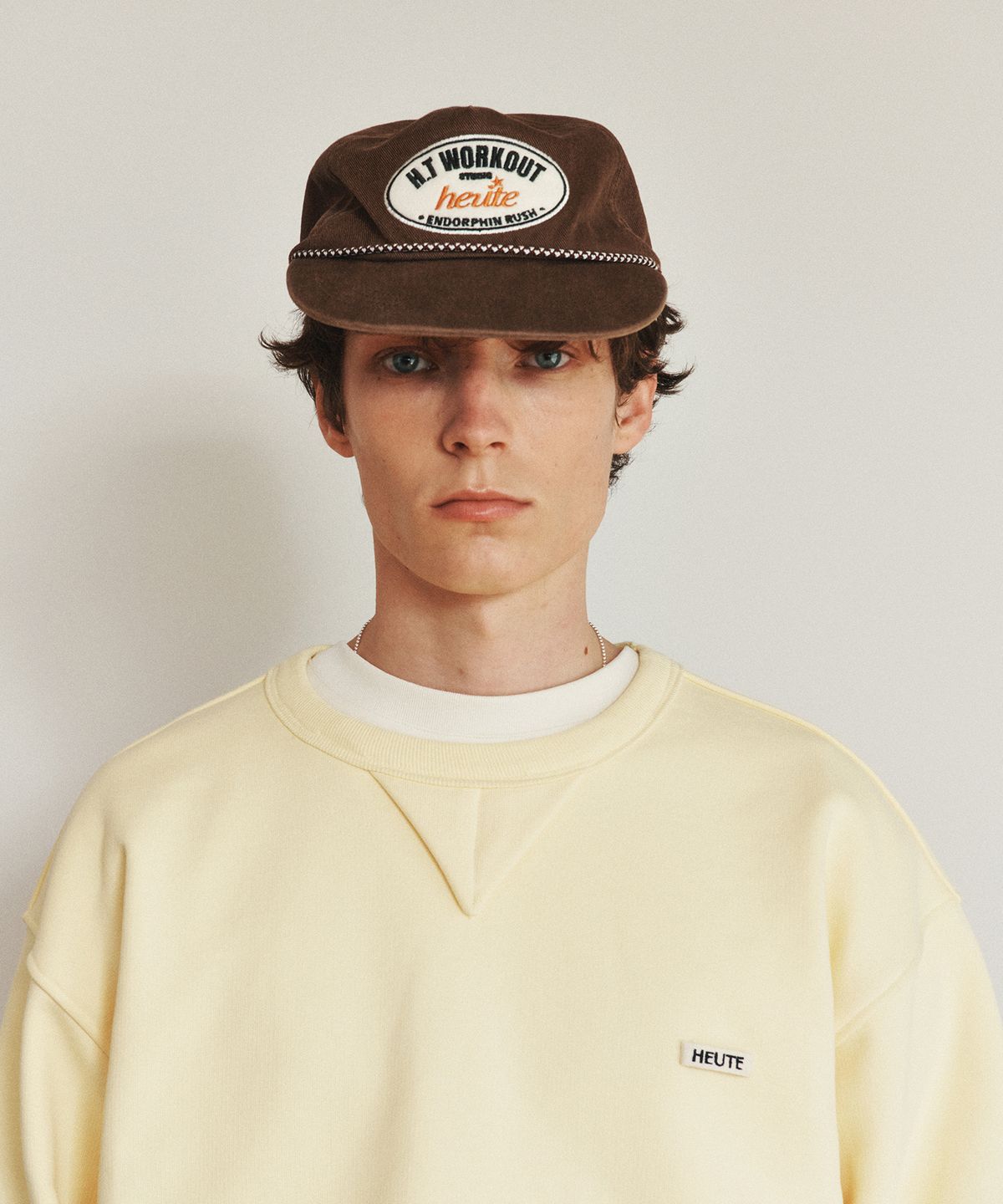 호이테(HEUTE) HEUTE SWEATSHIRT  (BUTTER YELLOW)